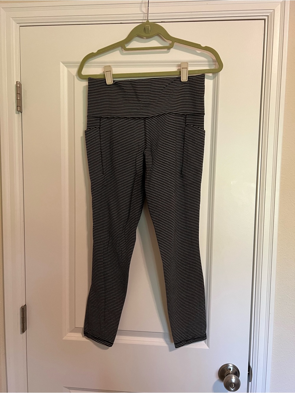 Athleta Salutation Stash Pocket | 7/8 Tall Legging